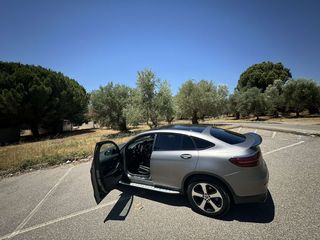 Mercedes-Benz GLC Coupe 2019 250d Book Service-thumb-5