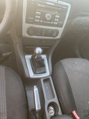 Ford Focus 2007 Mk2 Ghia Edition-thumb-5
