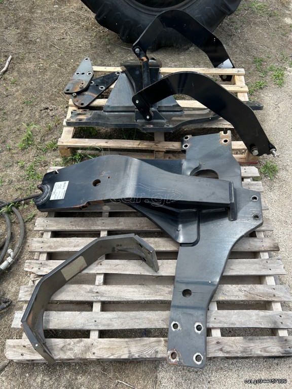 ΒΑΣΗ ΚΟΥΒΑ ΓΙΑ ΤΡΑΚΤΕΡ NEW HOLLAND - CASE