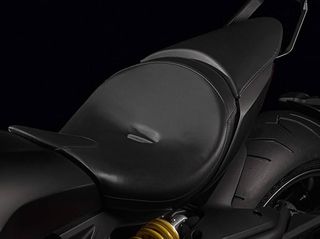 ΣΕΛΑ COMFORT DUCATI X DIAVEL ΑΠΟ 260€ ΜΟΝΟ 208€