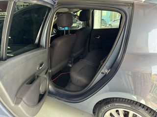 Renault Clio 2006-thumb-9