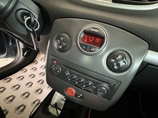 Renault Clio 2006-thumb-17