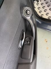 Renault Clio 2006-thumb-20