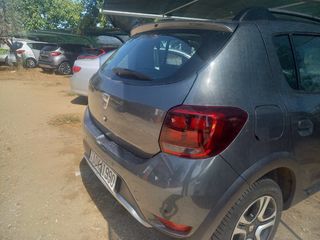 Dacia Sandero 2018-thumb-4