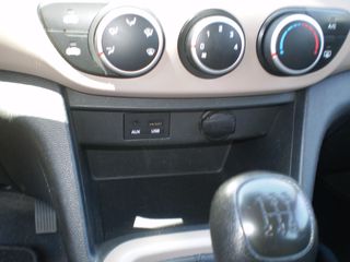 Hyundai i 10 2017-thumb-7