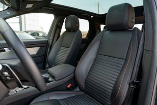 Land Rover Discovery Sport 2023 Plug-in Hybrid-thumb-23