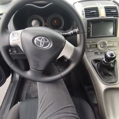 Toyota Auris 2008 1.6 Luna-thumb-4