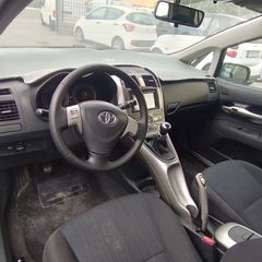 Toyota Auris 2008 1.6 Luna-thumb-3