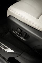 Land Rover Range Rover Velar 2021 R DYNAMIC SE FACELIFT APPROVED-thumb-14