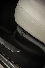 Land Rover Range Rover Velar 2021 R DYNAMIC SE FACELIFT APPROVED-thumb-22
