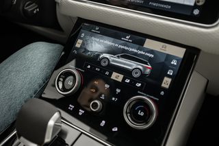 Land Rover Range Rover Velar 2021 R DYNAMIC SE FACELIFT APPROVED-thumb-30
