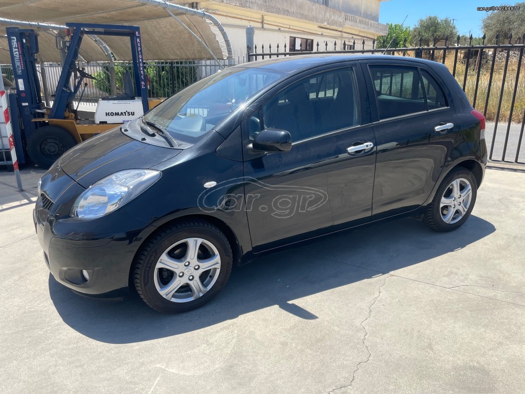 Toyota Yaris '11 1.33c.101 hp VVT-i 5D SOL 6 M/Τ