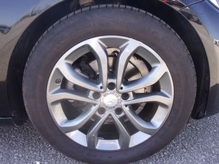 Mercedes-Benz C 200 2016-thumb-4