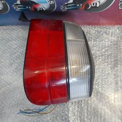 Φανάρι πίσω δεξι E36 καραβάν (Λευκό φλας)-thumb-2