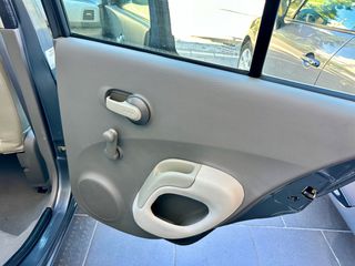 Nissan Micra 2005-thumb-17