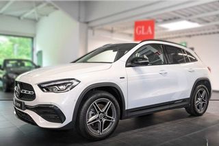 Mercedes-Benz GLA 250 '21 e AMG PHEV 262 PS