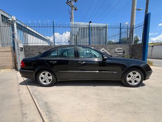 Mercedes-Benz E 200 2004  Compressor Avantgarde Automatic-thumb-5