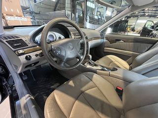 Mercedes-Benz E 200 2004  Compressor Avantgarde Automatic-thumb-17