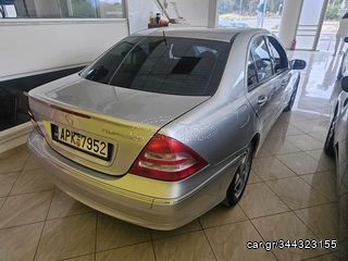 Mercedes-Benz C 180 2004 FOUL