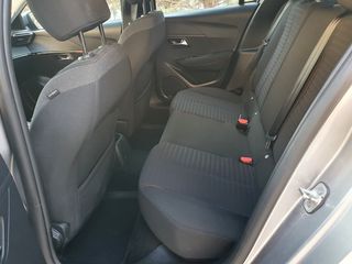 Peugeot 208 2021-thumb-5