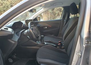 Peugeot 208 2021-thumb-6