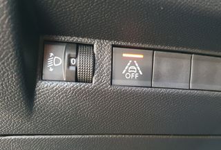 Peugeot 208 2021-thumb-14