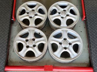 Ζάντες αλουμινίου 15" γνήσιες από Hyundai Coupe,  5x114.3, 4 τεμάχια 