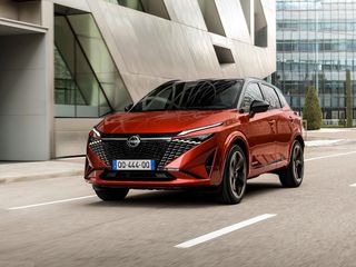 Nissan Qashqai 2026 140PS-thumb-1