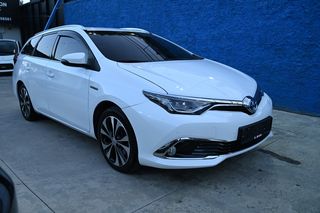 Toyota Auris '16 HYBRID-GAS