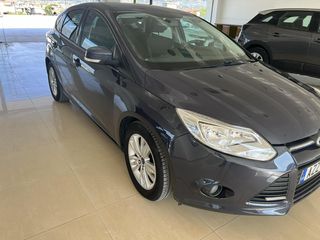 Ford Focus 2012-thumb-2