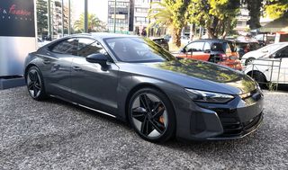 Audi RS e-tron GT 2022 Edition One / 1 of 100-thumb-11