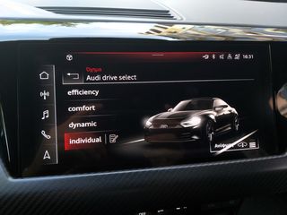 Audi RS e-tron GT 2022 Edition One / 1 of 100-thumb-32