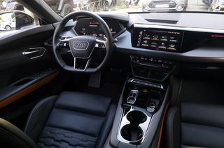 Audi RS e-tron GT 2022 Edition One / 1 of 100-thumb-36