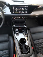 Audi RS e-tron GT 2022 Edition One / 1 of 100-thumb-28
