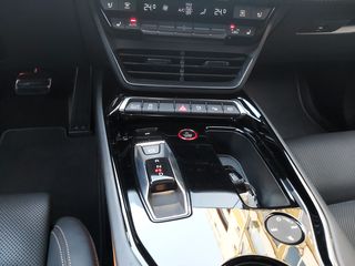 Audi RS e-tron GT 2022 Edition One / 1 of 100-thumb-33