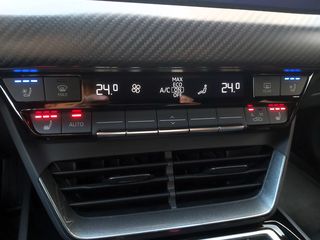 Audi RS e-tron GT 2022 Edition One / 1 of 100-thumb-42