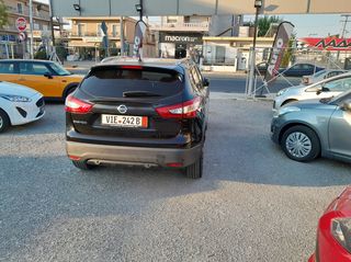 Nissan Qashqai 2015 1.6  TEKNA 163PS-thumb-3