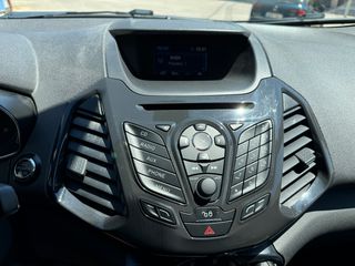 Ford EcoSport 2017 Ecoboost Titanium-thumb-7