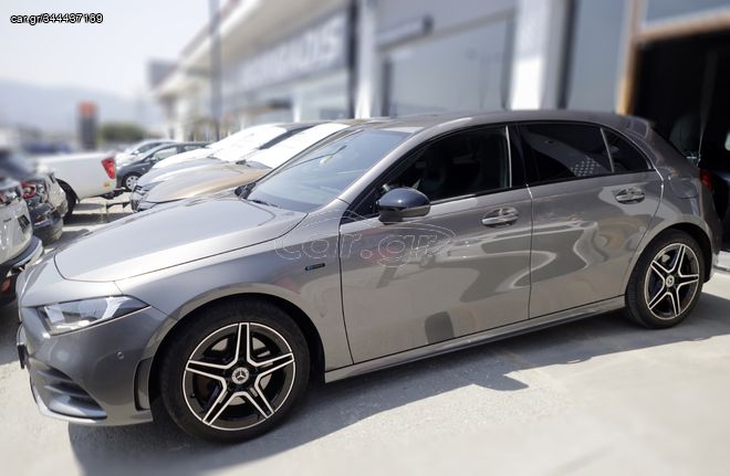 Mercedes-Benz A 250 '21  AMG-Line 4MATIC 7G-DCT EΠΩΛΗΘΗ