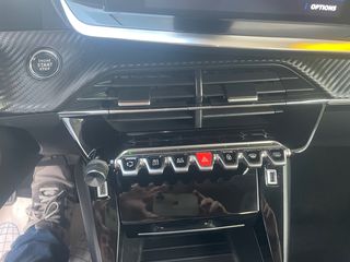 Peugeot 2008 2020 1.2 PURETECH*131hp*ALLURE-thumb-32