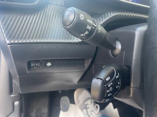 Peugeot 2008 2020 1.2 PURETECH*131hp*ALLURE-thumb-35