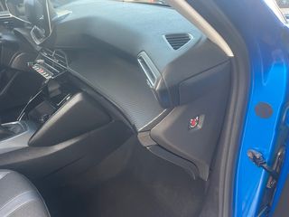 Peugeot 2008 2020 1.2 PURETECH*131hp*ALLURE-thumb-39