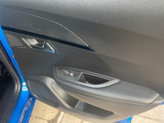 Peugeot 2008 2020 1.2 PURETECH*131hp*ALLURE-thumb-45