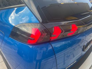 Peugeot 2008 2020 1.2 PURETECH*131hp*ALLURE-thumb-22