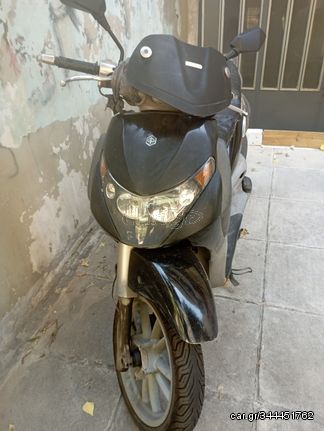 Piaggio Beverly 200 '02