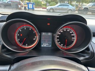 Suzuki Swift 2018-thumb-45