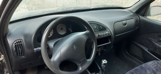 Citroen Saxo '04-thumb-5