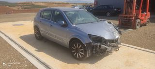 Opel Astra 2005-thumb-6