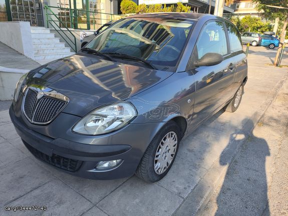 Lancia Ypsilon 2005