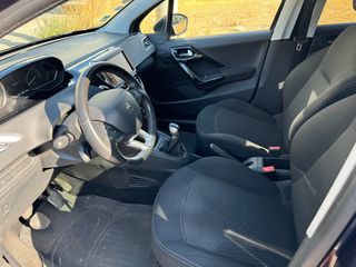 Peugeot 208 2017 1.2 VTi Style-thumb-5